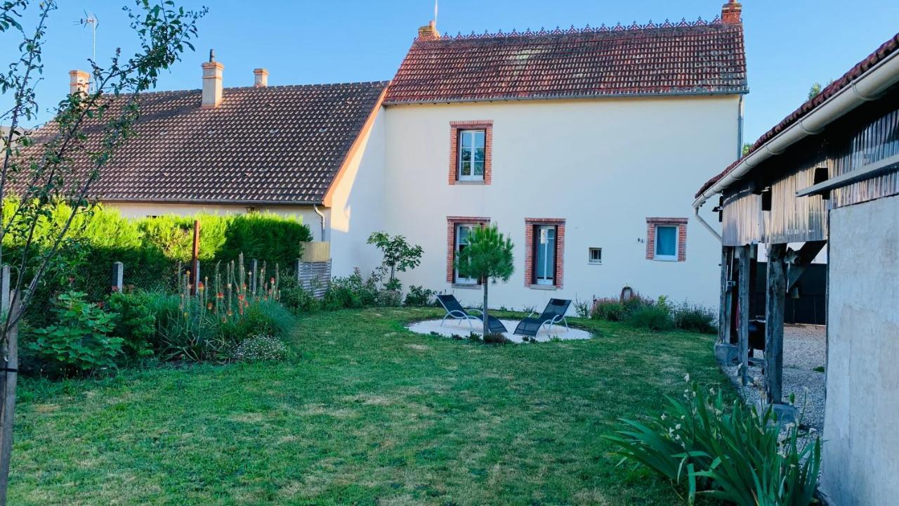 Maison D'En Face Hotel Romorantin-Lanthenay Exterior photo